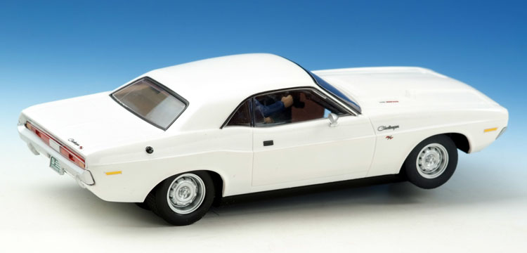 SCALEXTRIC Dodge Challenger - white